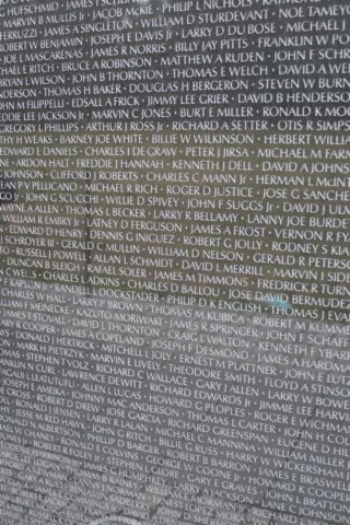 vietnamwarmemorial5.jpg